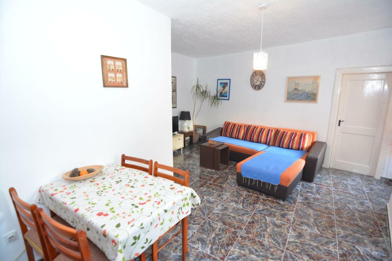 Apartment Pela Kotor Bagian luar foto